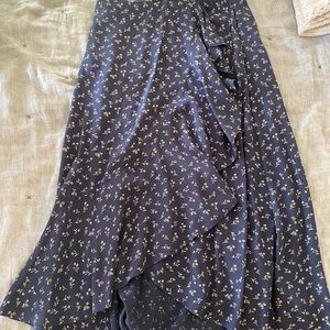 Madewell floral midi skirt. Worn twice.